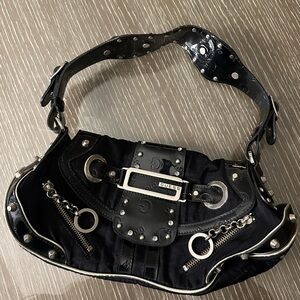 BLACK VINTAGE LEATHER GUESS BAG
